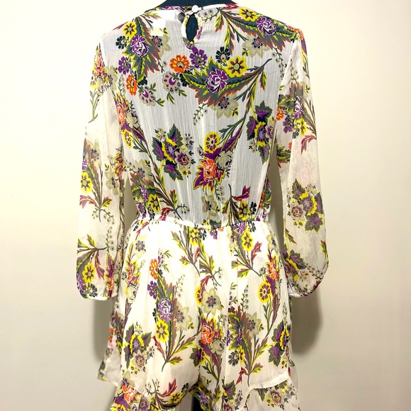 Floral Romper - Picture 5 of 7